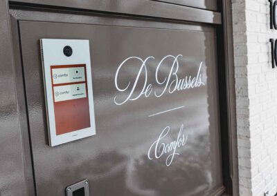 Slimme elektrotechniek voor luxe zorgwoningen De Bussels in Veldhoven